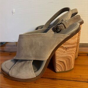 Vince Women's Beige Slingback Sandals